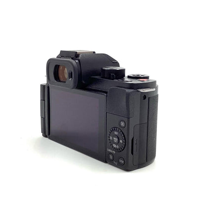 【最速発送】Panasonic デジタル一眼 LUMIX DC-G100DK レンズキット ブラック【難有】