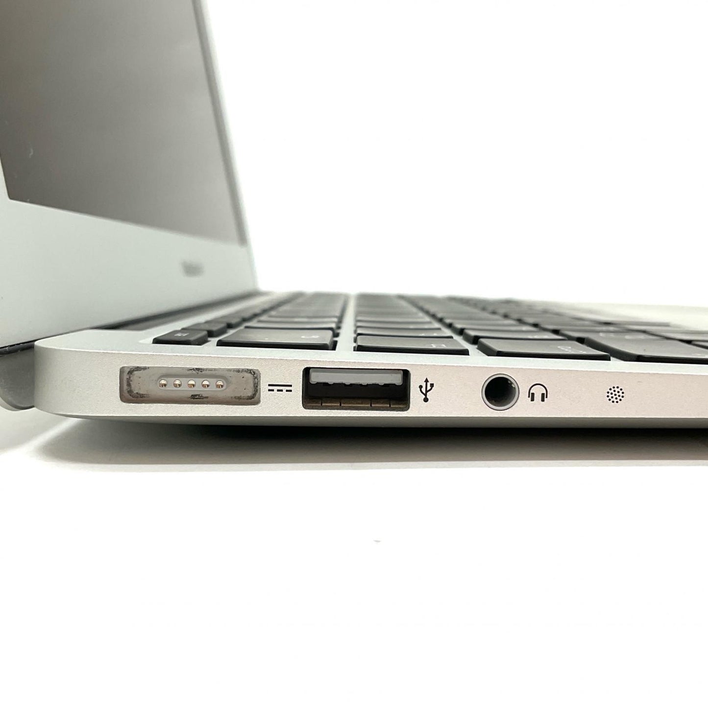 【全額返金保証】【最速発送】Apple MacBook Air 11.6インチ 2012 1.7GHz デュアルコア Intel Core i5 4GB 128GB シルバー 美品 動作確認済