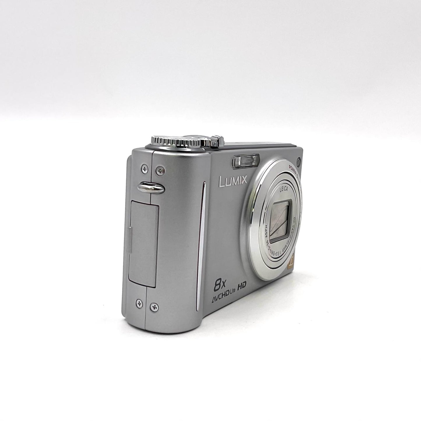 【全額返金保証】【最速発送】Panasonic コンパクトデジタルカメラ LUMIX DMC-ZX3 シルバー 美品 動作確認済