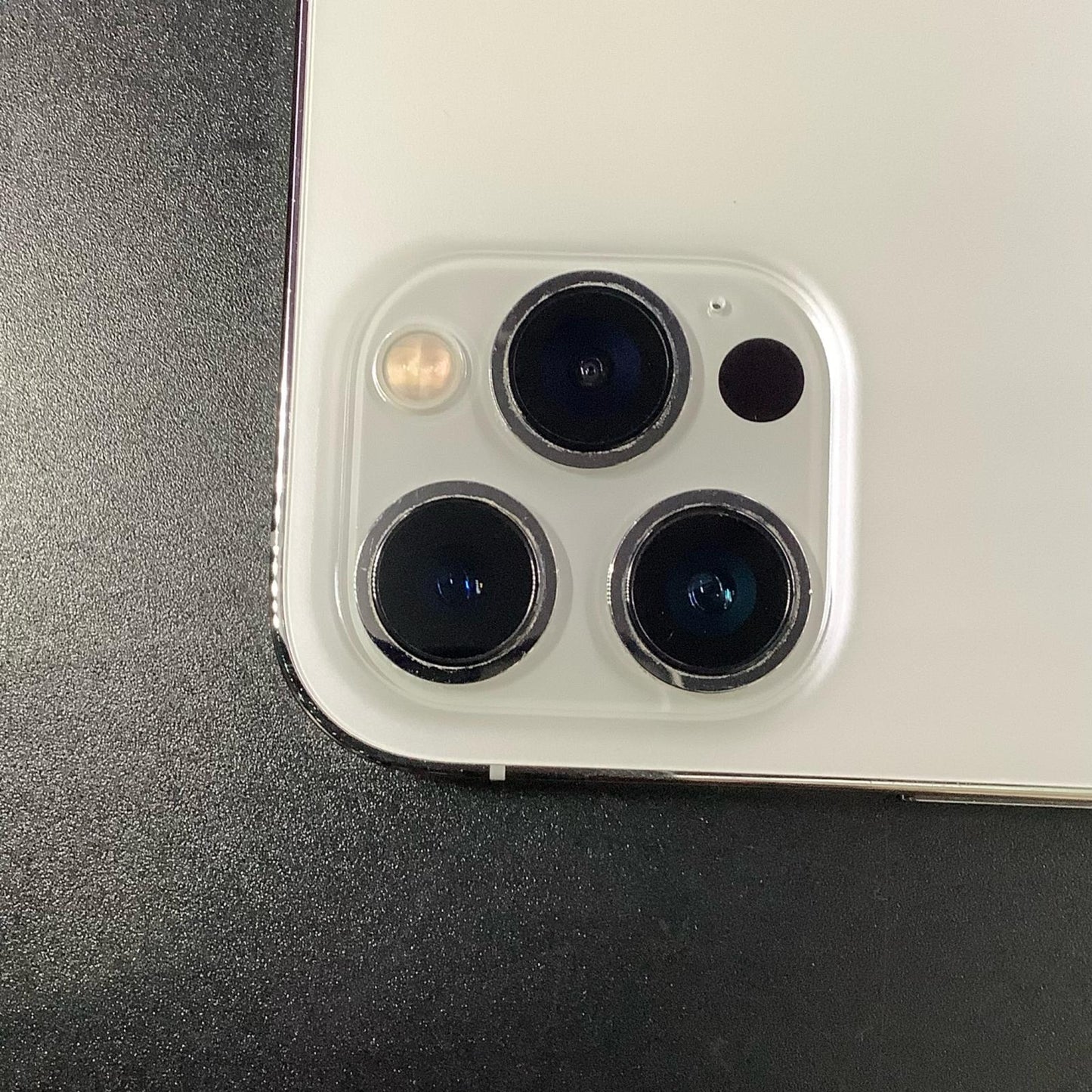 【全額返金保証】【最速発送】Apple iPhone iPhone 12 Pro Max 256GB シルバー Softbank 白ロム 動作確認済 80%