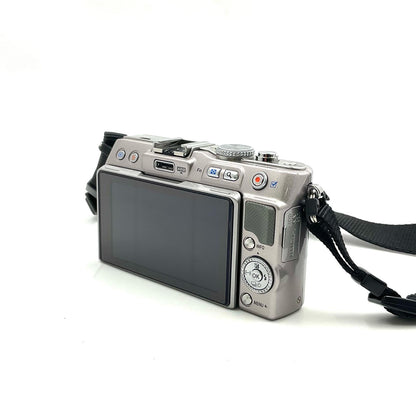 【全額返金保証】【最速発送】OLYMPUS デジタル一眼 OLYMPUS PEN Lite E-PL3 ボディ [シルバー] シルバー 美品 動作確認済