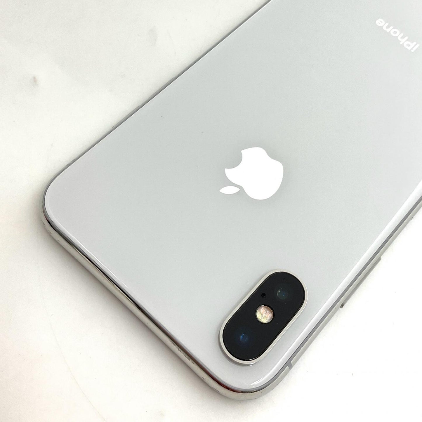 【全額返金保証】【最速発送】Apple iPhone iPhone X 256GB シルバー SIMフリー 白ロム 動作確認済 93%