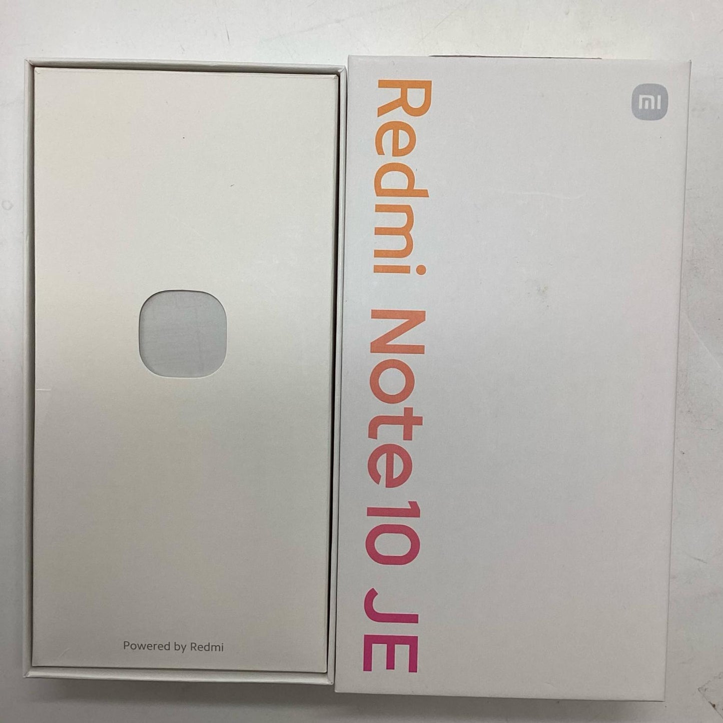 【全額返金保証】【最速発送】Xiaomi Redmi Note 10 JE 64GB クロームシルバー au XIG02 白ロム 動作確認済