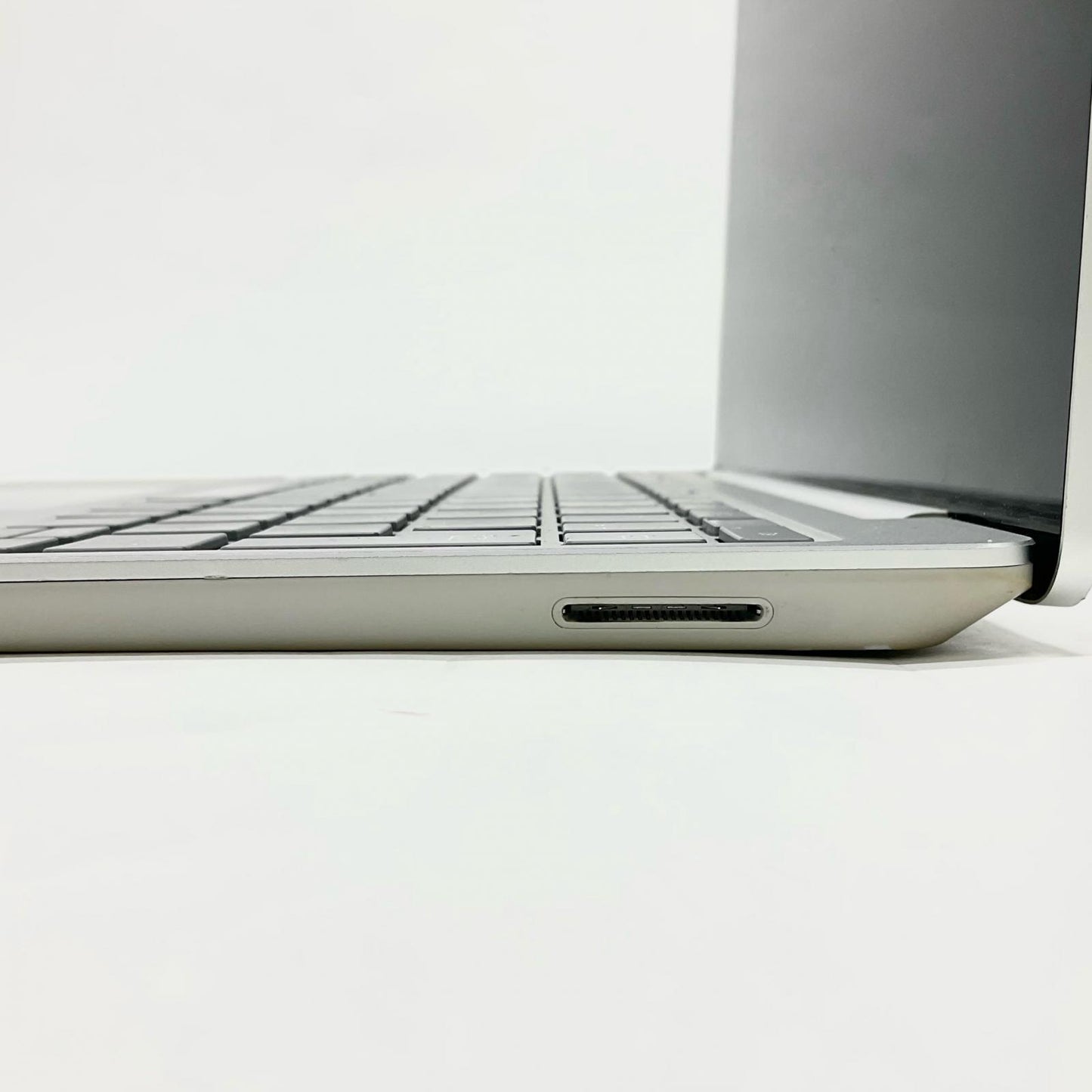 【全額返金保証】【最速発送】Microsoft Surface Laptop Go 3 XKQ-00005 i5-1235U 16GB SSD 256GB 79.8% 美品 動作確認済