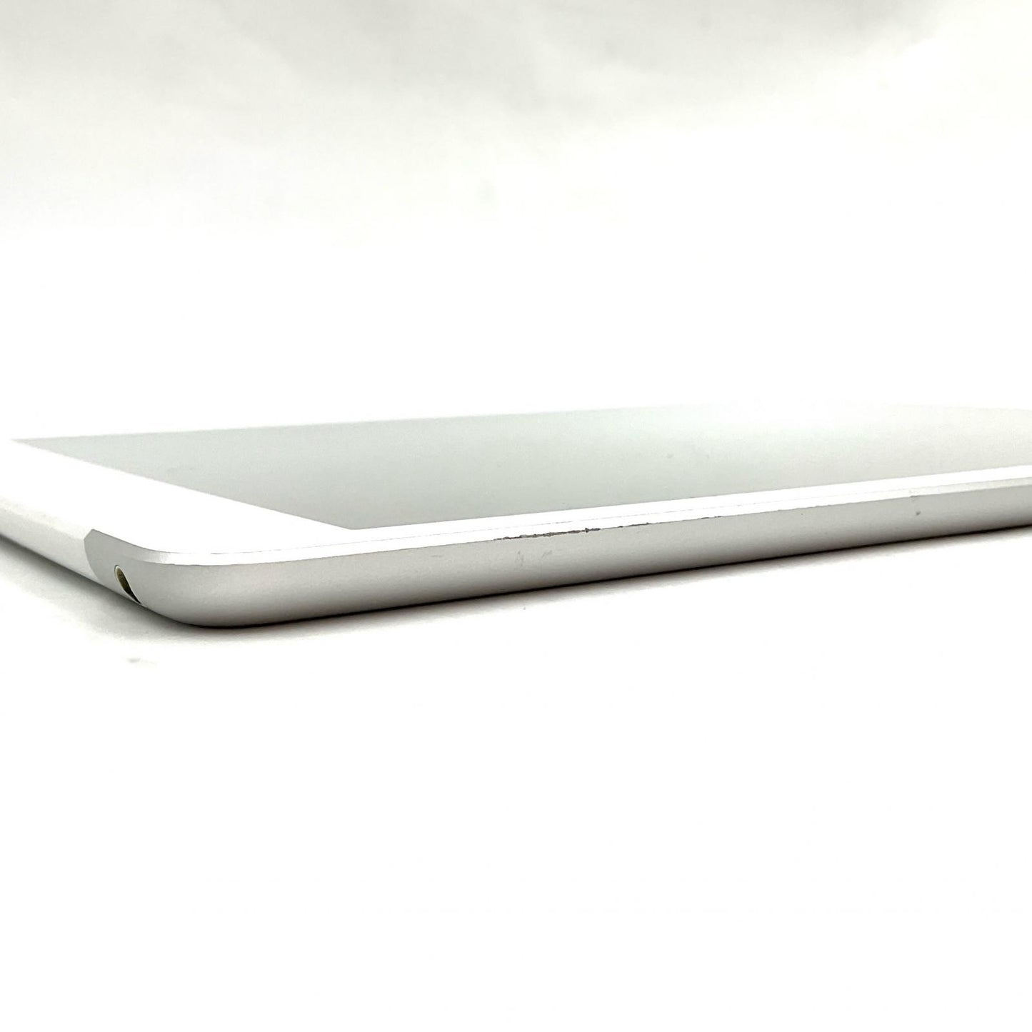 【全額返金保証】【最速発送】Apple iPad iPad 10.2インチ 第8世代 32GB シルバー WiFi+Cellular Softbank 白ロム 動作確認済