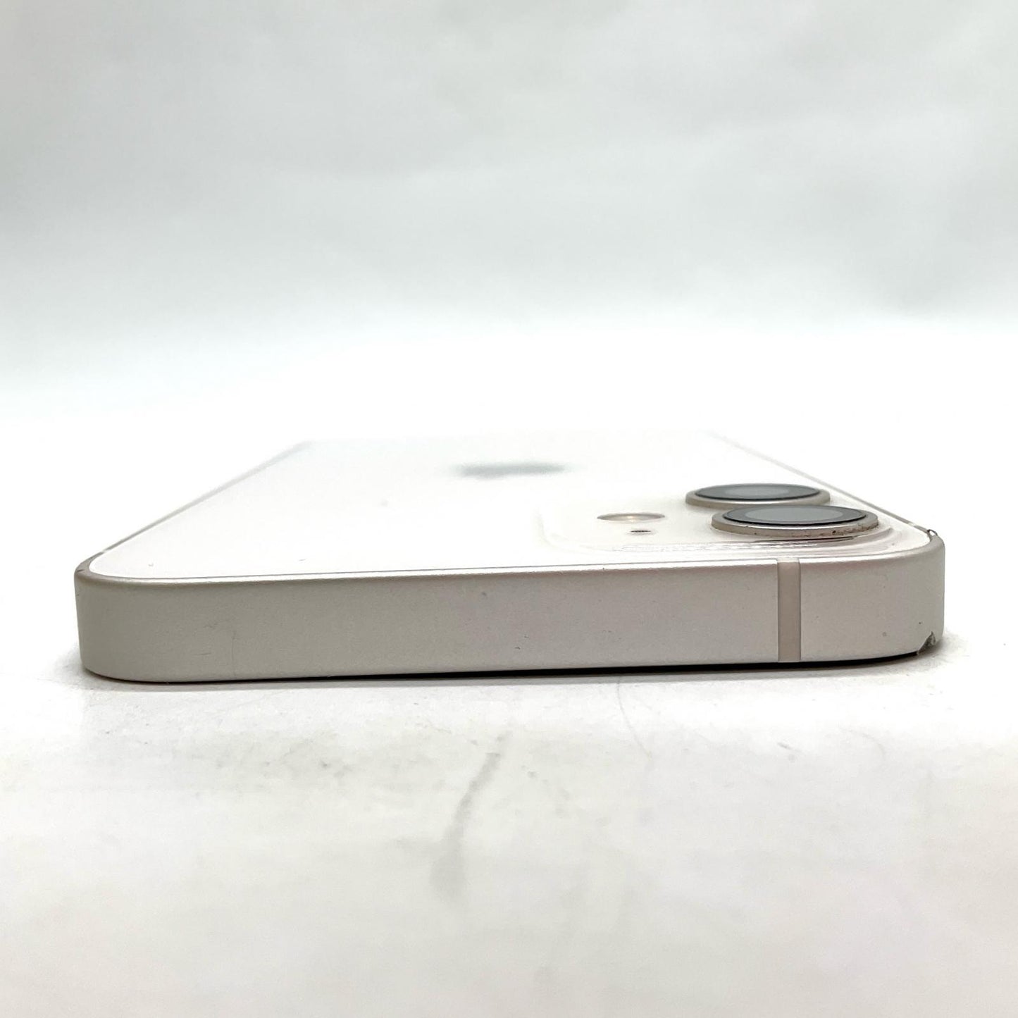 【最速発送】Apple iPhone iPhone 12 mini 128GB ホワイト docomo 白ロム【難有】 74%
