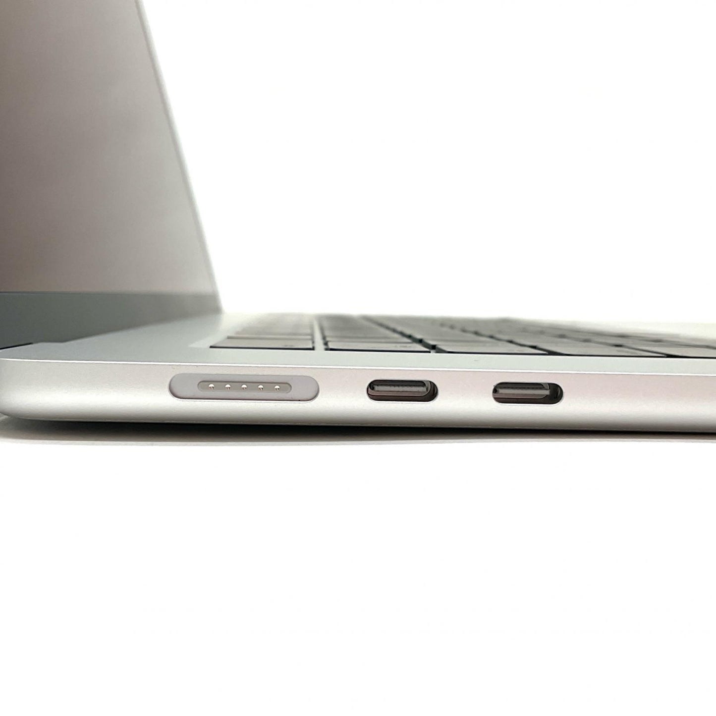 【全額返金保証】【最速発送】Apple MacBook Air 15インチ 2025 Apple M4 16GB SSD 512GB シルバー 100% 超美品 動作確認済