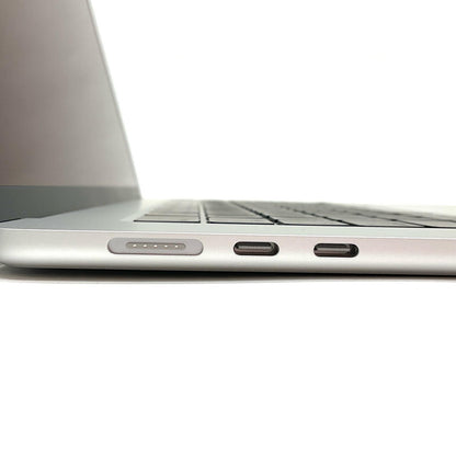 【全額返金保証】【最速発送】Apple MacBook Air 15インチ 2025 Apple M4 16GB SSD 512GB シルバー 100% 超美品 動作確認済