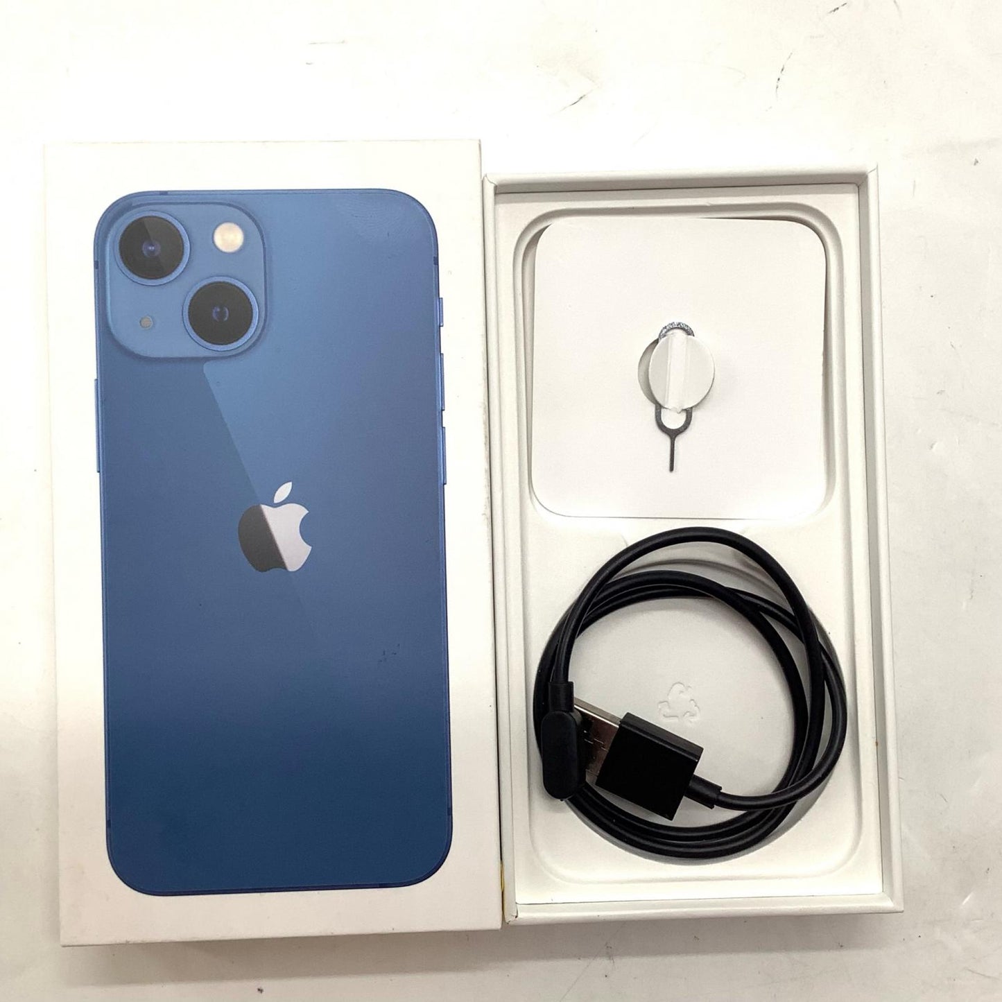 【全額返金保証】【最速発送】Apple iPhone iPhone 13 mini 128GB ブルー au 白ロム 動作確認済 78%