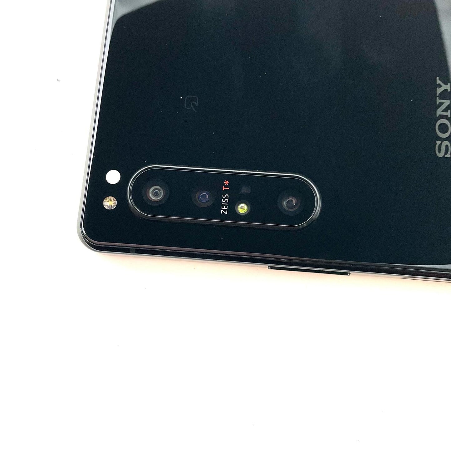 【全額返金保証】【最速発送】Sony Xperia 1 II 128GB ブラック docomo SO-51A 白ロム 美品 動作確認済