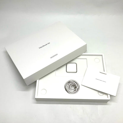 【全額返金保証】【最速発送】Apple MacBook Air 13インチ 2022 Apple M2 8GB 512GB スターライト 100% 超美品 動作確認済