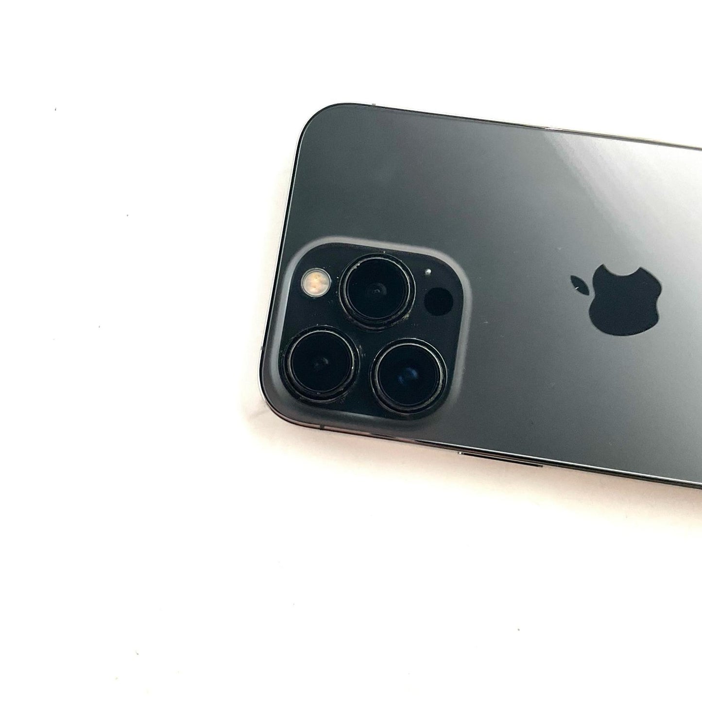 【最速発送】Apple iPhone iPhone 13 Pro 256GB グラファイト docomo 白ロム【難有】 76%