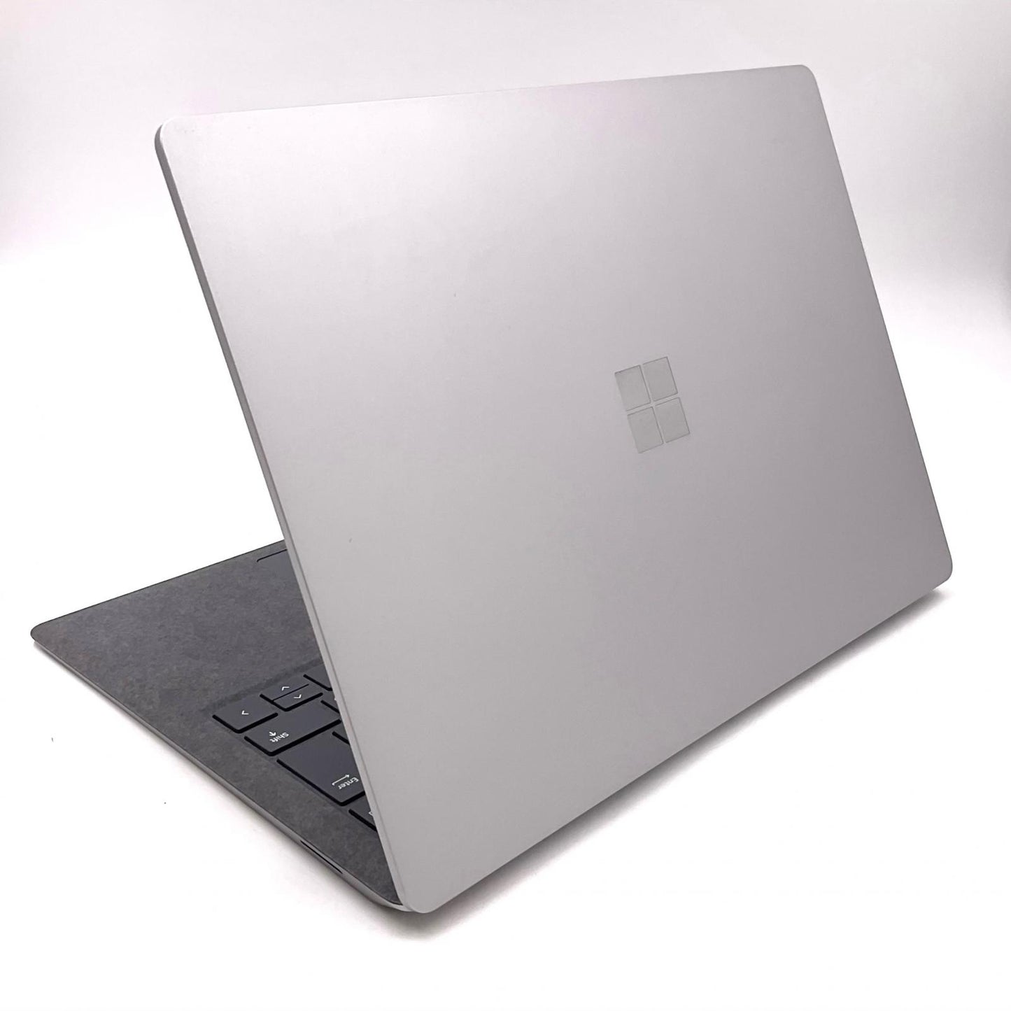 【全額返金保証】【最速発送】Microsoft Surface Laptop 5 i5-1235U 8GB M.2 SSD 256GB 97.7% 美品 動作確認済