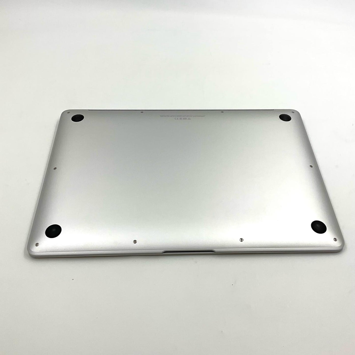 【全額返金保証】【最速発送】Apple MacBook Air 13インチ 2020 Apple M1 8GB 256GB シルバー 98% 美品 動作確認済