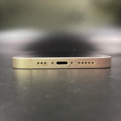 【全額返金保証】【最速発送】Apple iPhone iPhone 13 128GB スターライト docomo 白ロム 動作確認済 75%