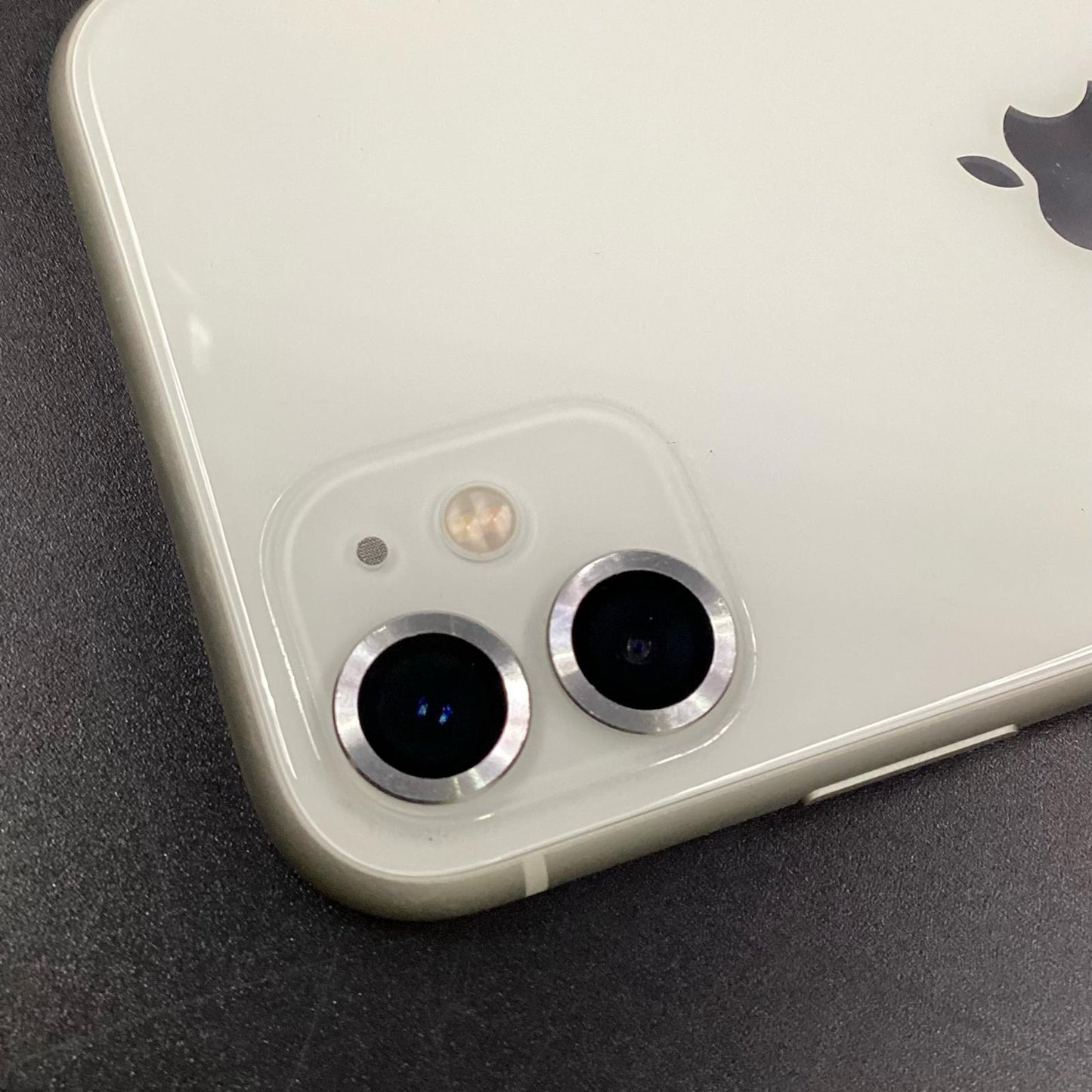 【全額返金保証】【最速発送】Apple iPhone iPhone 11 128GB ホワイト SIMフリー 白ロム 動作確認済 78%