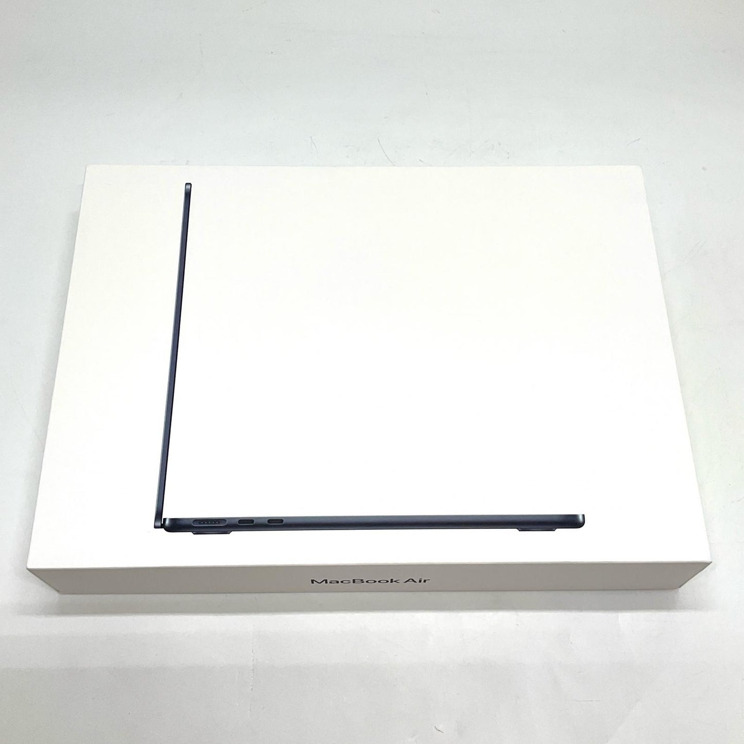 【全額返金保証】【最速発送】Apple MacBook Air 13.6インチ 2024 M3 8コア 16GB SSD 256GB ミッドナイト 100% 美品 動作確認済