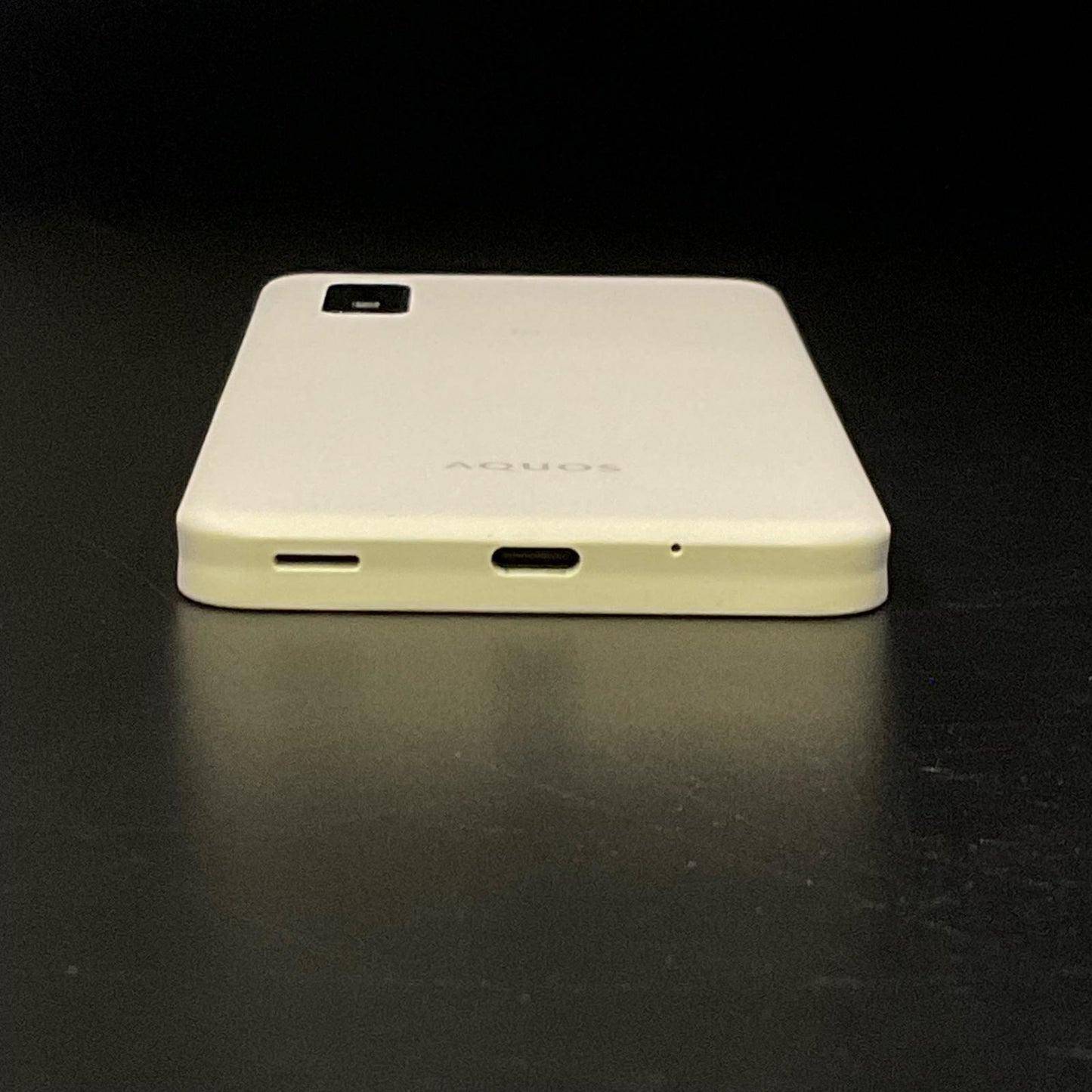 【全額返金保証】【最速発送】SHARP AQUOS wish3 64GB ホワイト Softbank SIMフリー A302SH 超美品 動作確認済