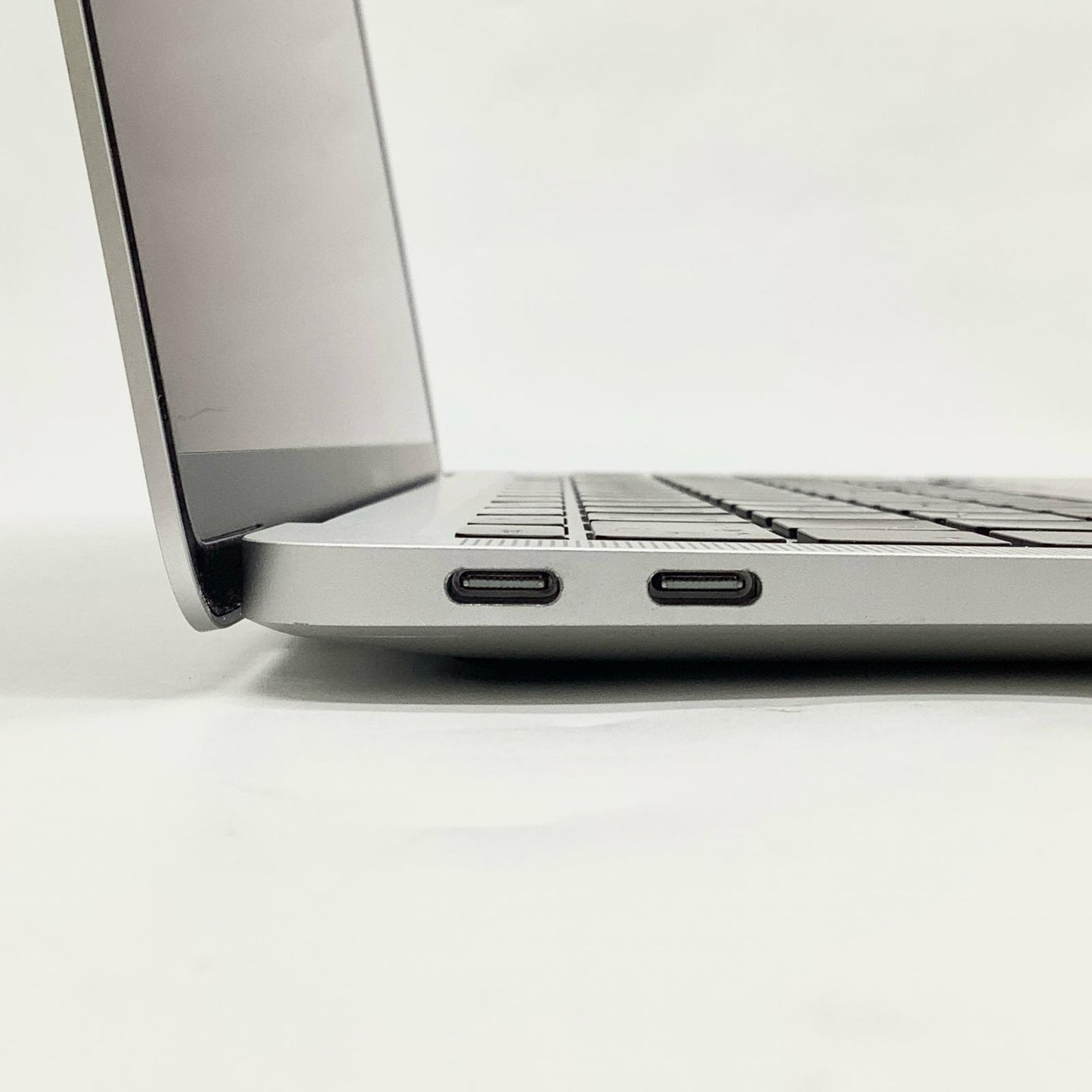 【全額返金保証】【最速発送】Apple MacBook Air 13インチ 2020 Apple M1 16GB 512GB シルバー 96% 美品 動作確認済