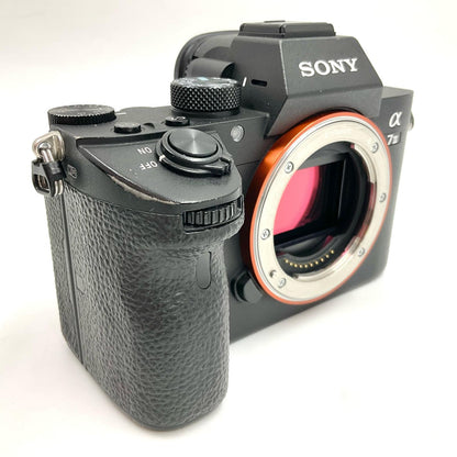 【全額返金保証】【最速発送】Sony デジタル一眼 α7 III ILCE-7M3 ボディ ブラック 動作確認済