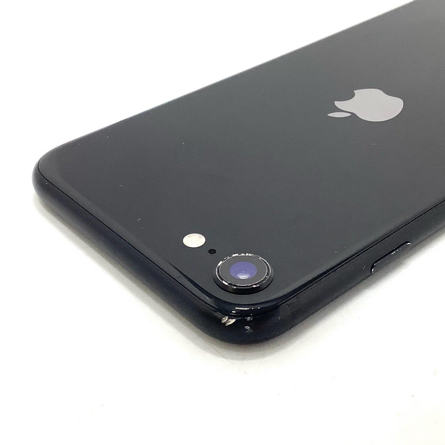 【最速発送】Apple iPhone iPhone SE（第2世代） 64GB ブラック au 白ロム【難有】 90%