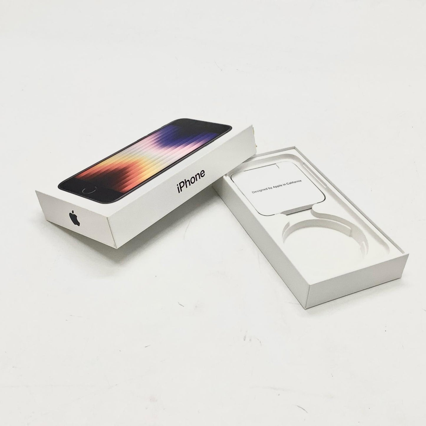 【最速発送】Apple iPhone iPhone SE（第2世代） 64GB ブラック au 白ロム【難有】 90%