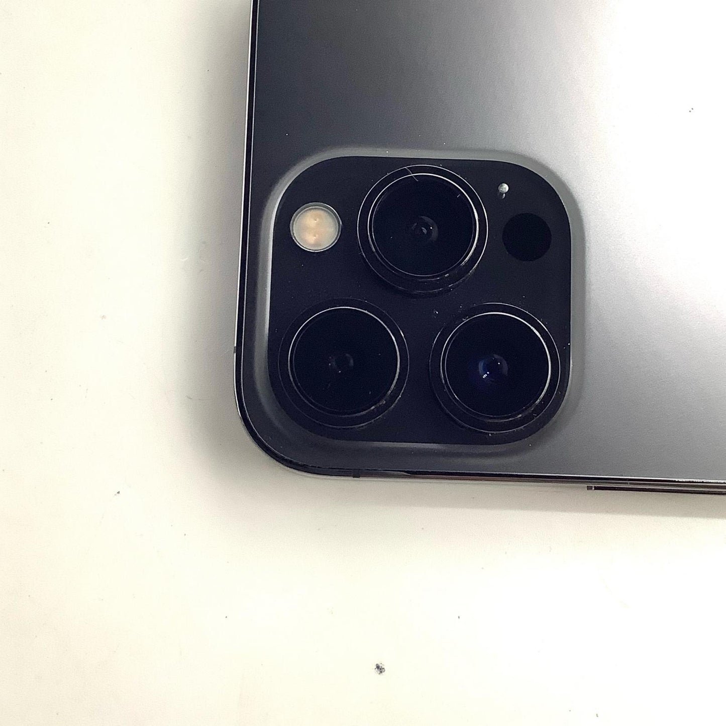 【全額返金保証】【最速発送】Apple iPhone iPhone 13 Pro 256GB グラファイト au SIMフリー 動作確認済 76%