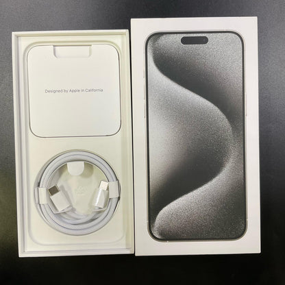 【全額返金保証】【最速発送】Apple iPhone iPhone 15 Pro Max 256GB ホワイトチタニウム SIMフリー 白ロム 美品 動作確認済 87%