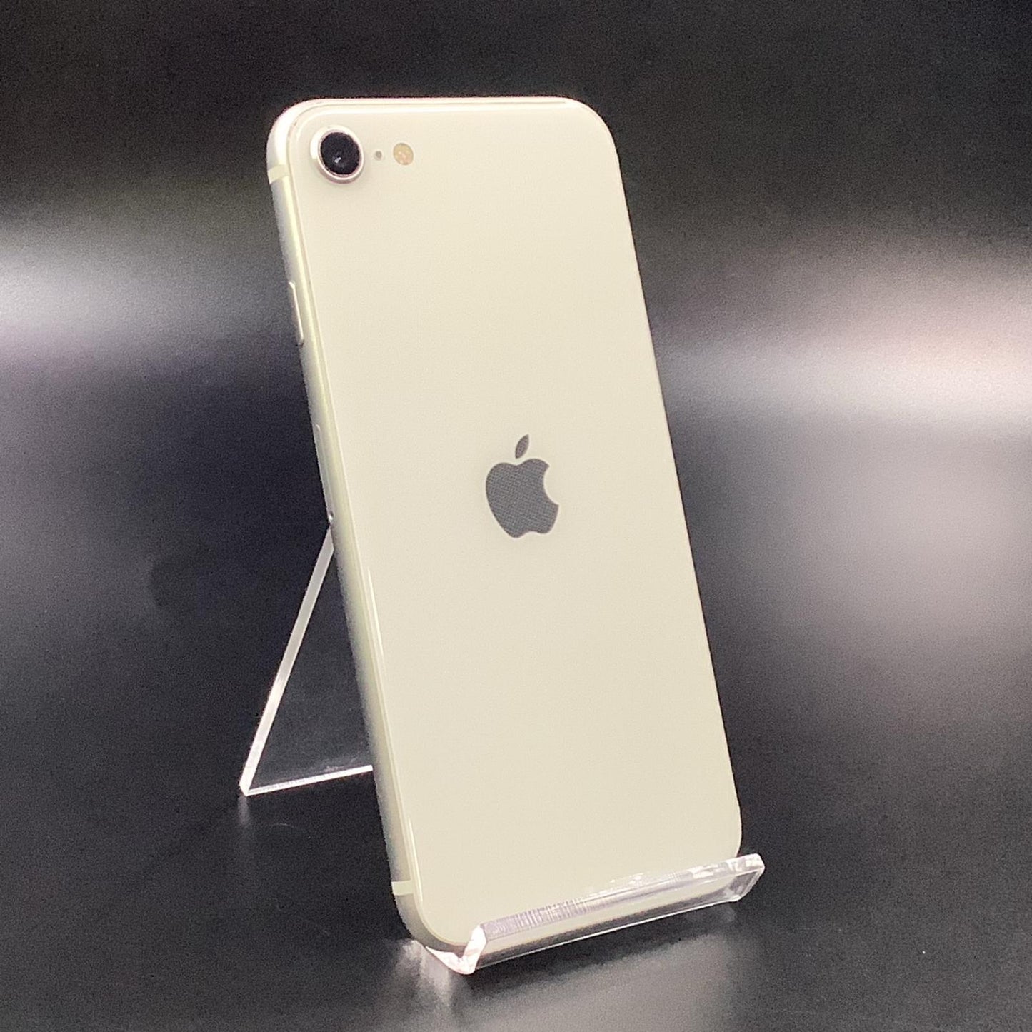 【全額返金保証】【最速発送】Apple iPhone iPhone SE（第2世代） 64GB ホワイト au 白ロム 動作確認済 86%