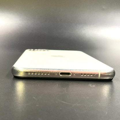 【全額返金保証】【最速発送】Apple iPhone iPhone 11 Pro Max 512GB シルバー SIMフリー 白ロム 動作確認済 78%