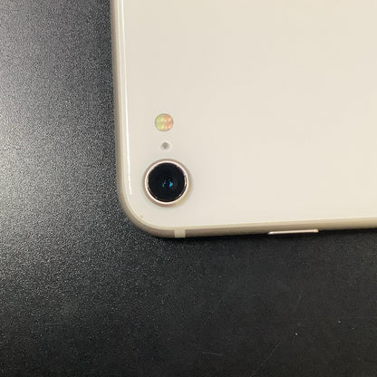 【全額返金保証】【最速発送】Apple iPhone iPhone SE（第3世代） 64GB スターライト au SIMフリー 白ロム 美品 動作確認済 90%