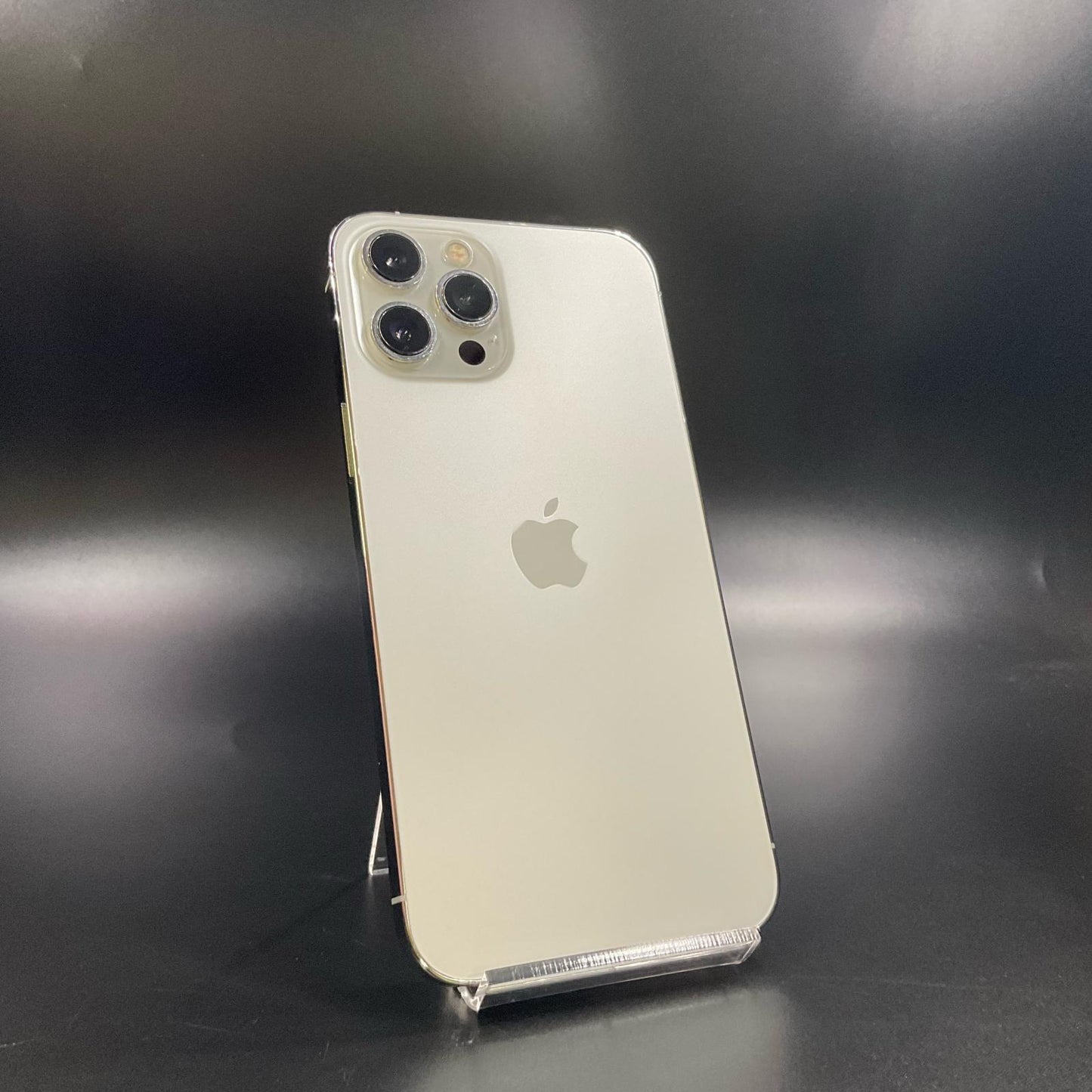 【全額返金保証】【最速発送】Apple iPhone iPhone 12 Pro Max 256GB シルバー au 白ロム 動作確認済 79%