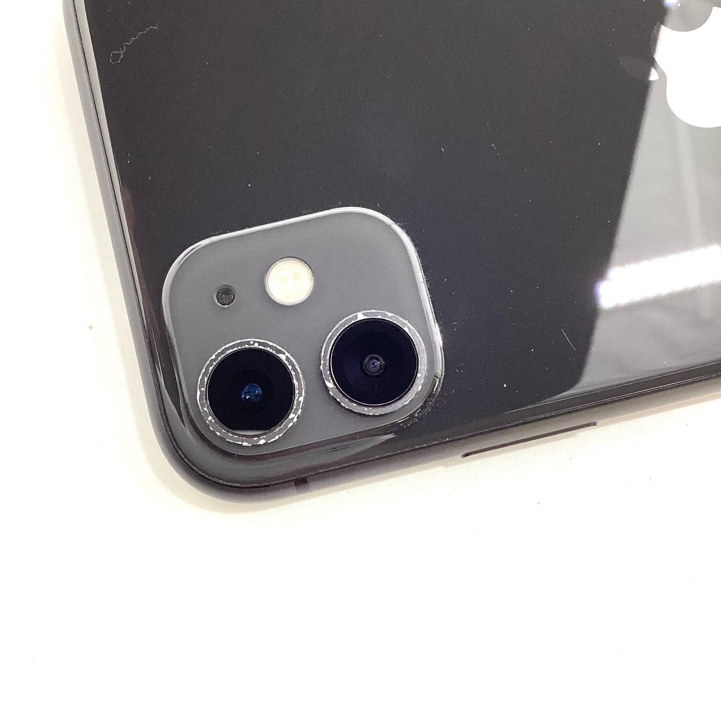 【全額返金保証】【最速発送】Apple iPhone iPhone 11 64GB ブラック docomo SIMフリー 白ロム 動作確認済 73%