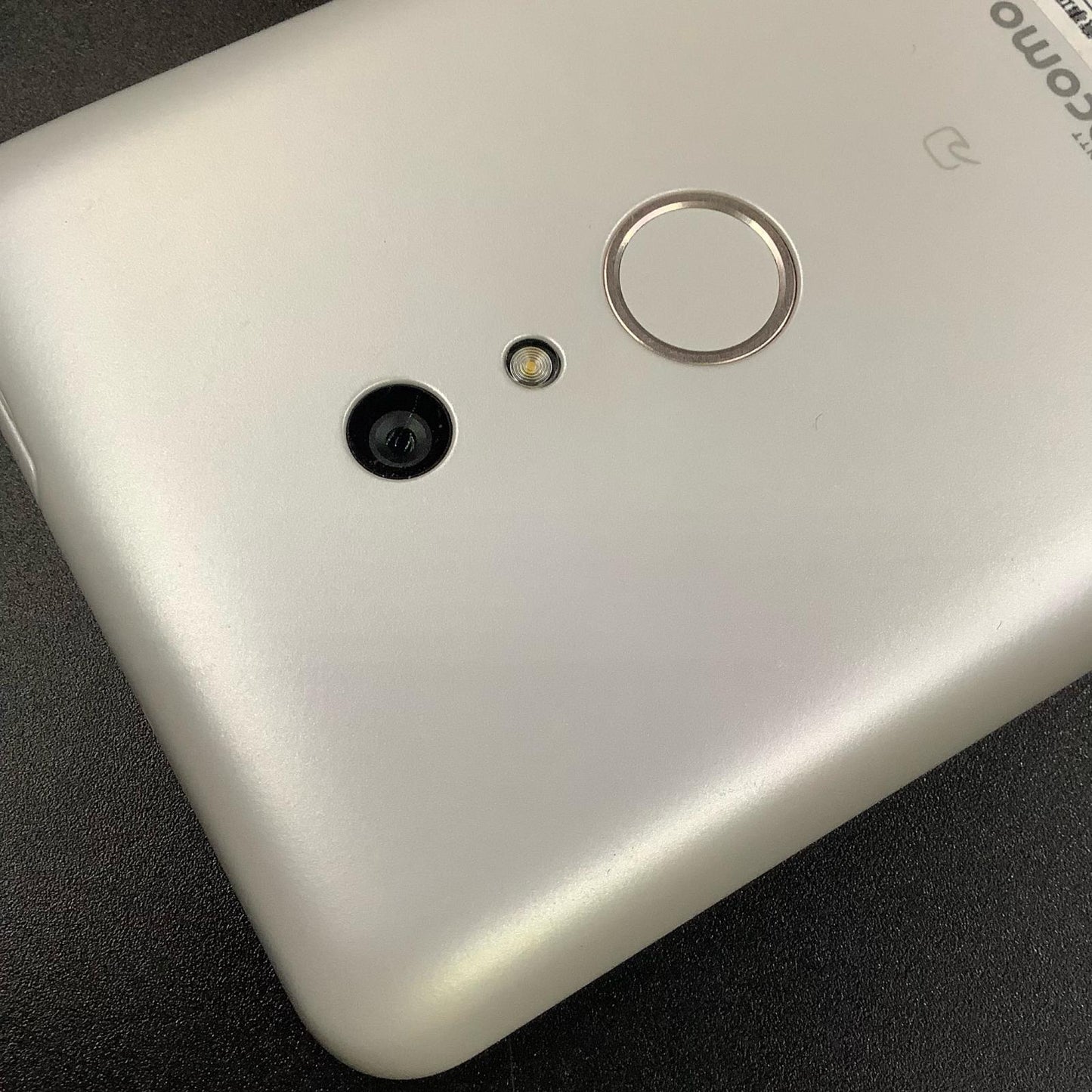 【全額返金保証】【最速発送】富士通 arrows Be 4 Plus 64GB docomo F-41B 白ロム 美品 動作確認済