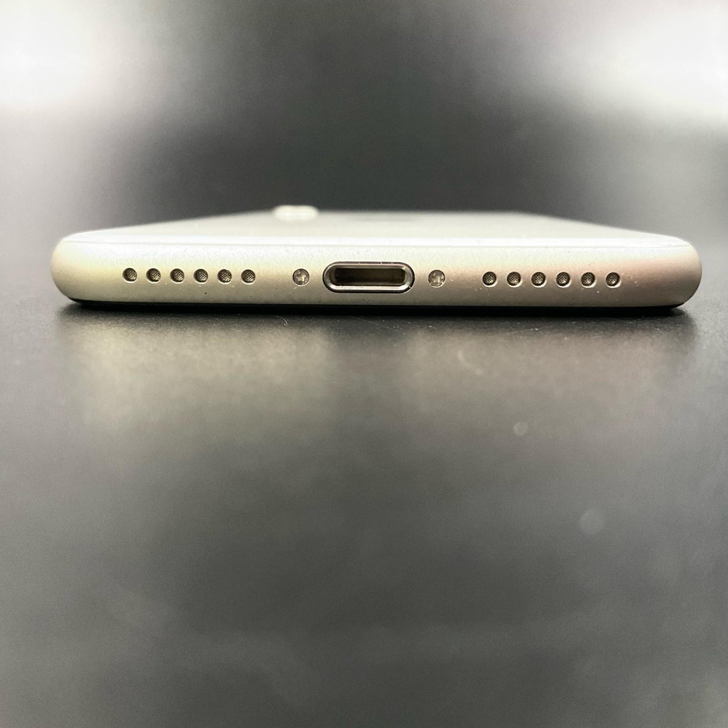 【全額返金保証】【最速発送】Apple iPhone iPhone SE（第3世代） 128GB 楽天モバイル SIMフリー 白ロム 美品 動作確認済 82%
