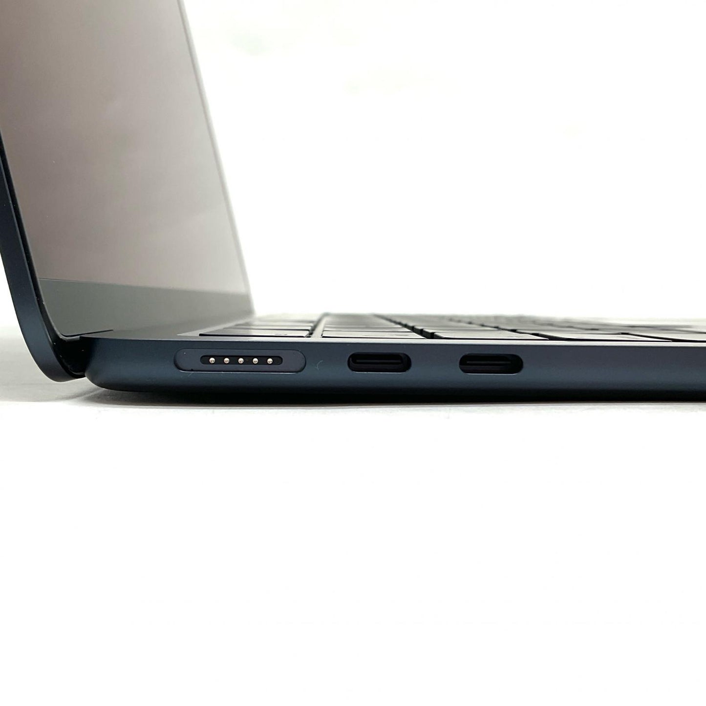 【全額返金保証】【最速発送】Apple MacBook Air 13.6インチ 2024 Apple M3 8GB 256GB ミッドナイト 100% 超美品 動作確認済