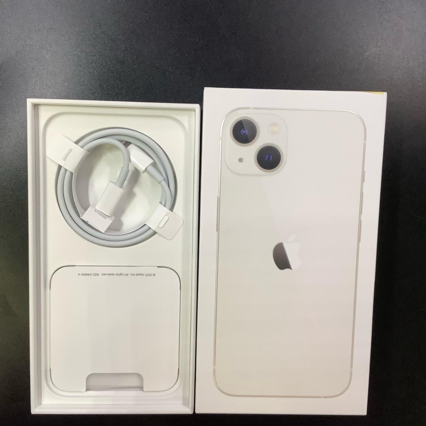 【全額返金保証】【最速発送】Apple iPhone iPhone 13 128GB スターライト docomo SIMフリー 白ロム 動作確認済 85%
