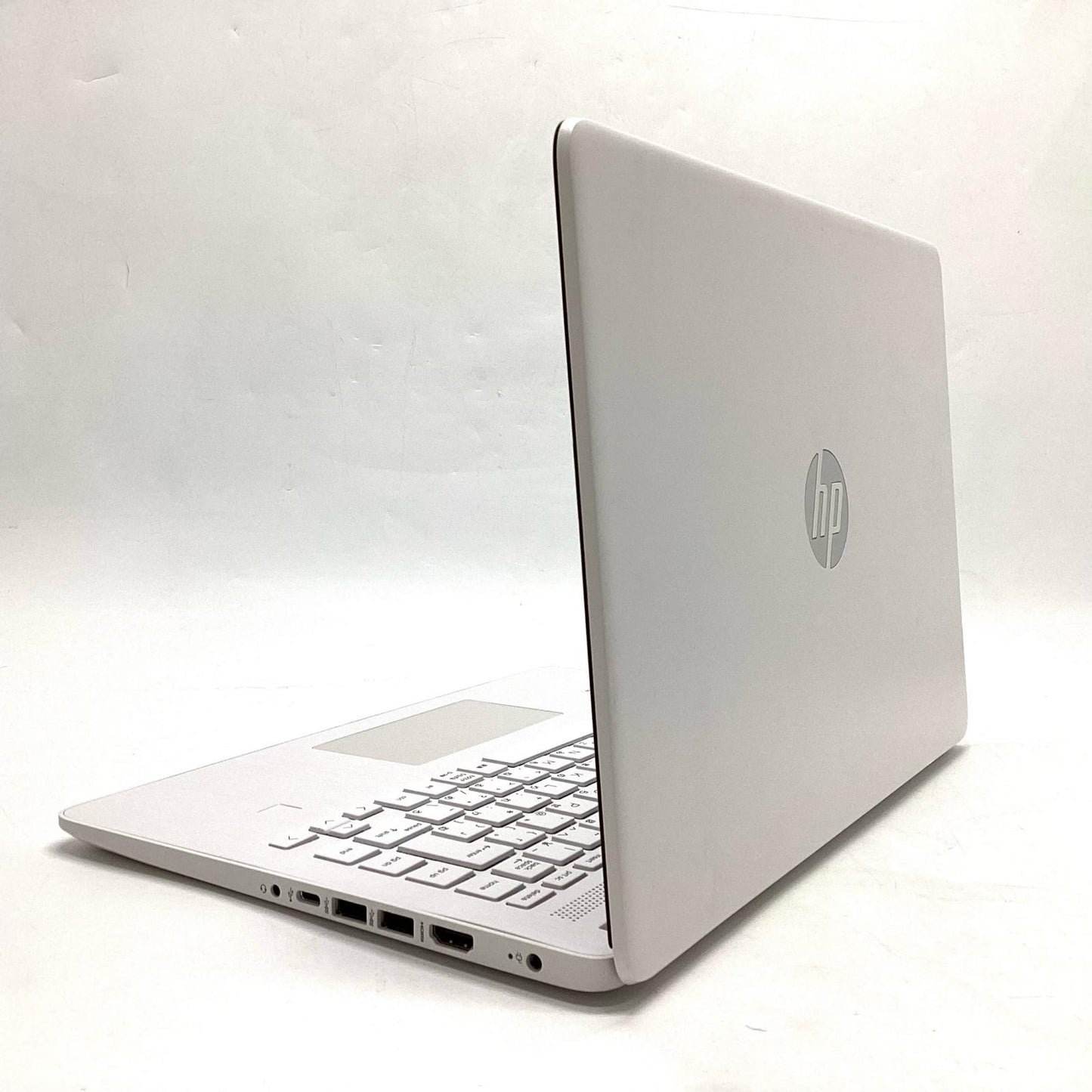 【全額返金保証】【最速発送】HP HP 14s-fq0521AU エントリーモデル S1 14s-fq0521AU AMD 3020E 4GB SSD 128GB 100% 美品 動作確認済