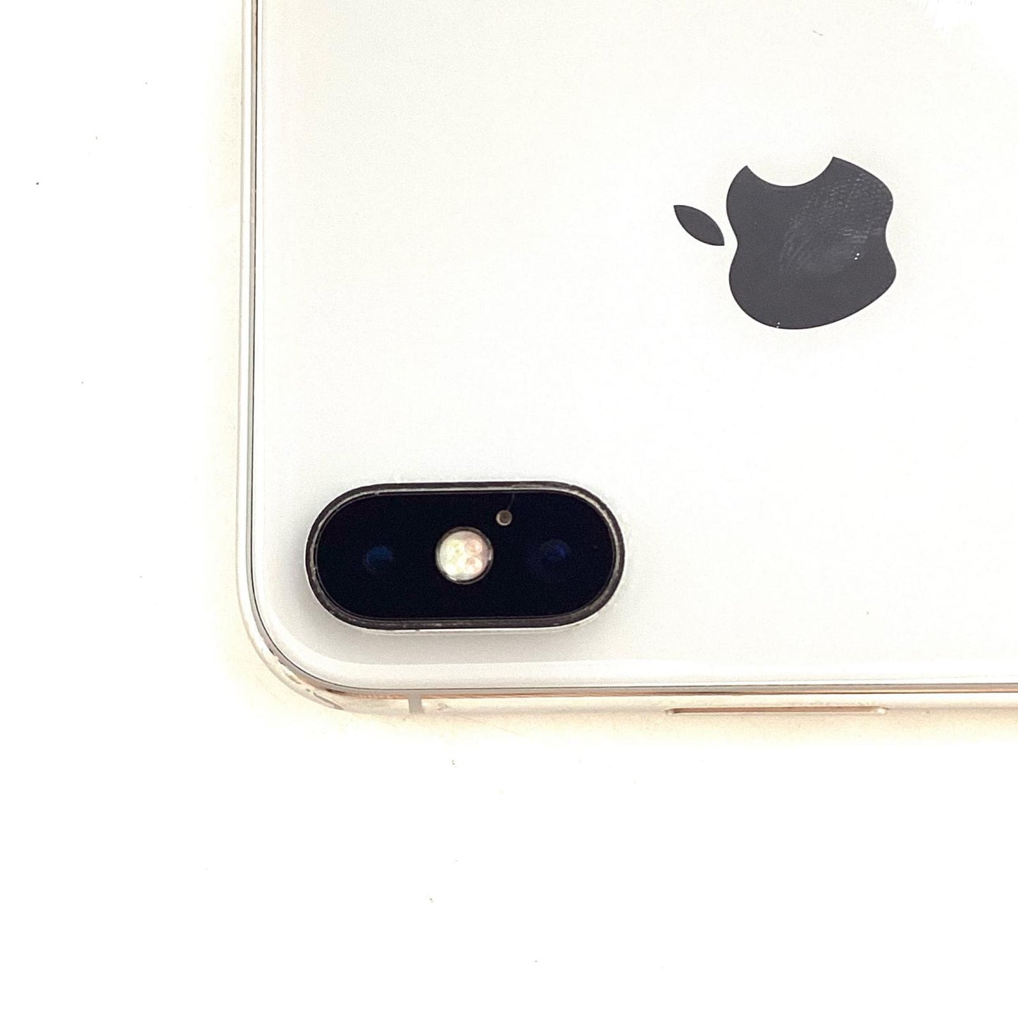 【最速発送】Apple iPhone iPhone X 256GB シルバー au 白ロム【難有】 82%
