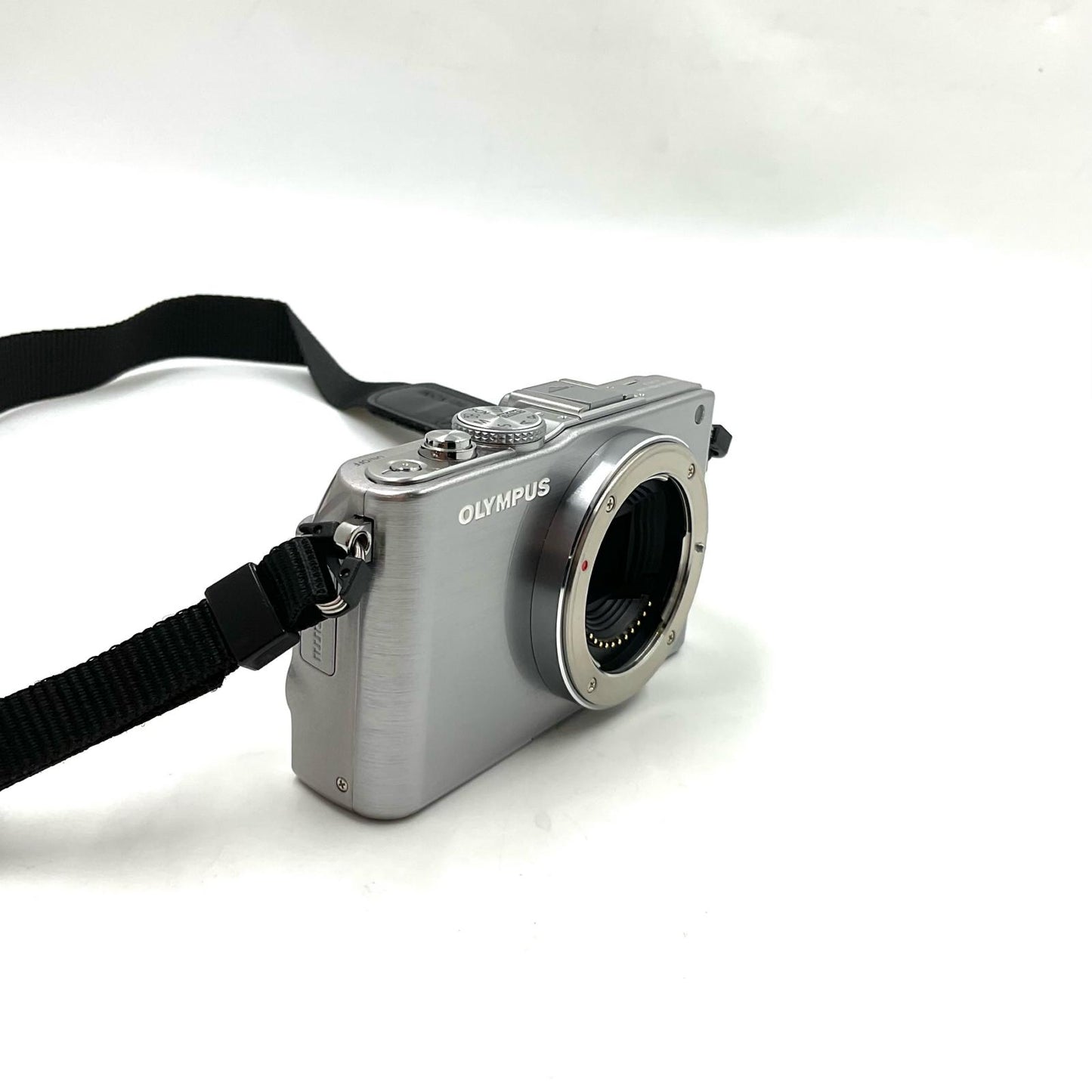 【全額返金保証】【最速発送】OLYMPUS デジタル一眼 OLYMPUS PEN Lite E-PL3 ボディ シルバー 美品 動作確認済