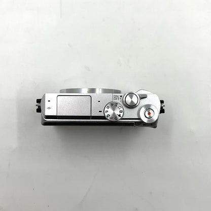 【全額返金保証】【最速発送】Nikon デジタル一眼 Nikon 1 J5 ボディ シルバー 動作確認済