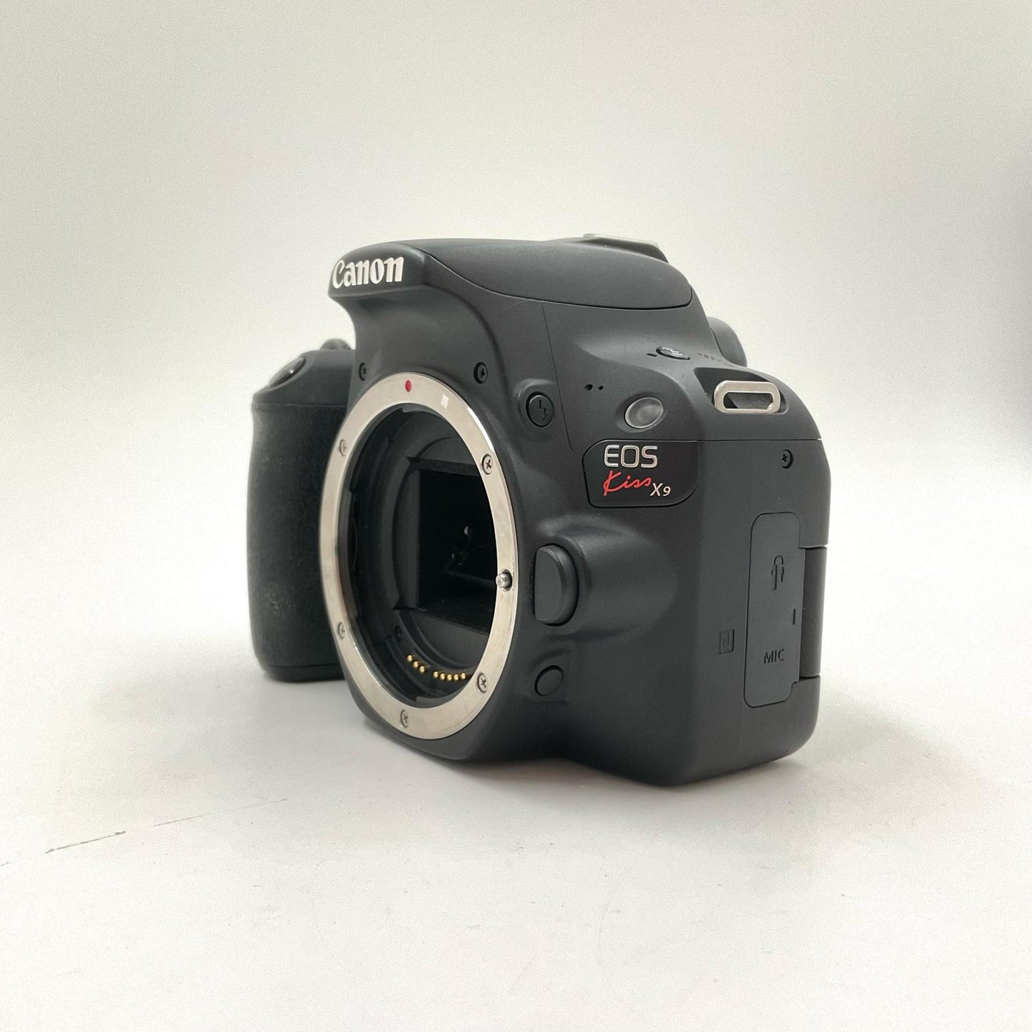 【全額返金保証】【最速発送】Canon デジタル一眼 EOS Kiss X9 ボディ ブラック 動作確認済