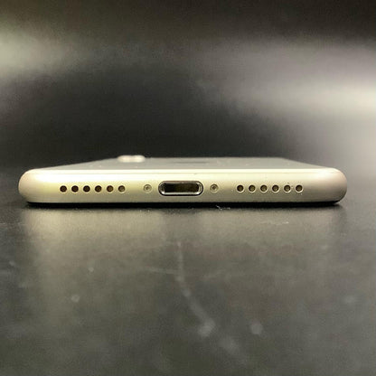 【全額返金保証】【最速発送】Apple iPhone iPhone SE（第3世代） 128GB スターライト au SIMフリー 白ロム 動作確認済 80%