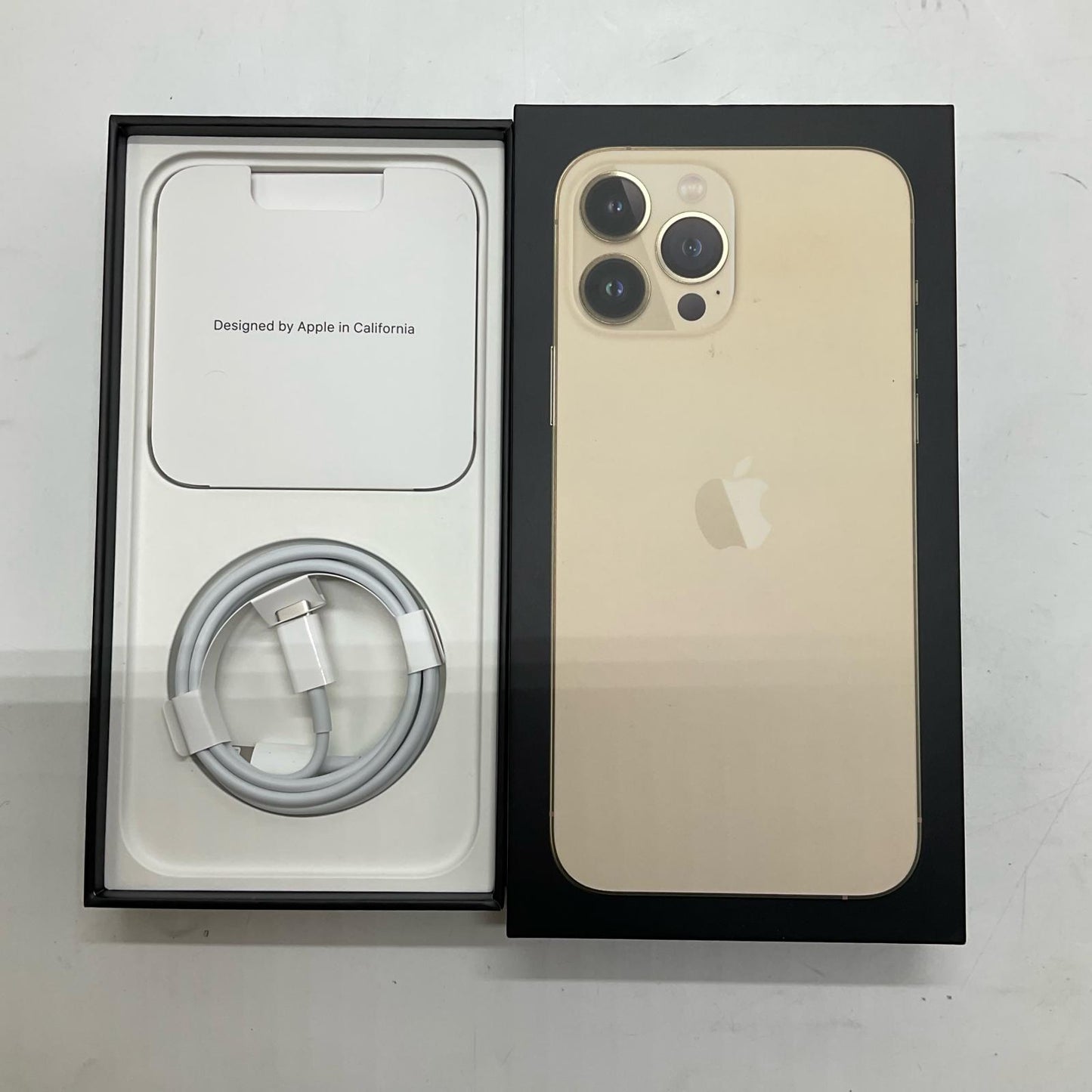【全額返金保証】【最速発送】Apple iPhone iPhone 13 Pro Max 256GB ゴールド 楽天モバイル SIMフリー 白ロム 動作確認済 84%