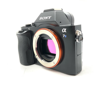 【全額返金保証】【最速発送】Sony デジタル一眼 α7S ILCE-7S ボディ ブラック 動作確認済