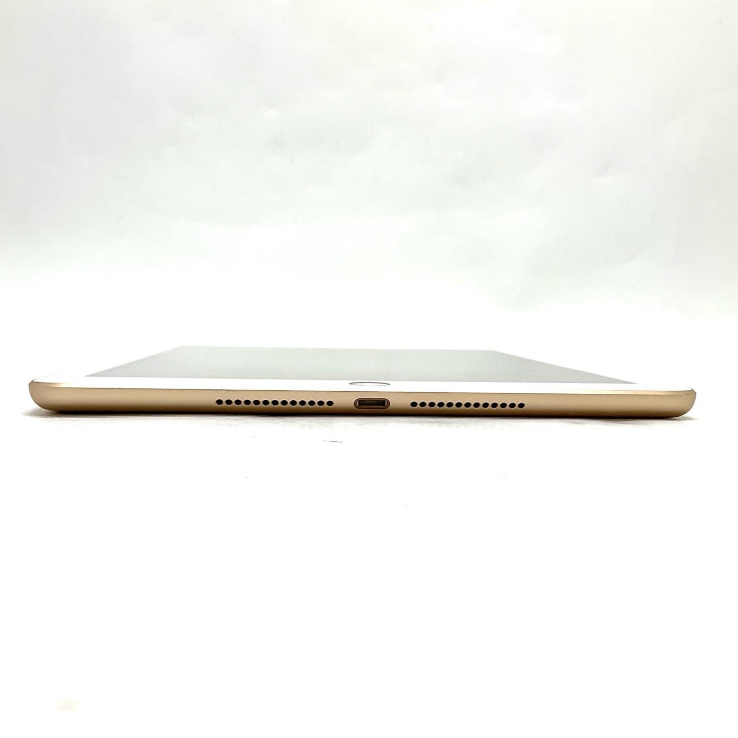 【全額返金保証】【最速発送】Apple iPad iPad 9.7インチ 第5世代 32GB ゴールド WiFi+Cellular Softbank 白ロム 美品 動作確認済
