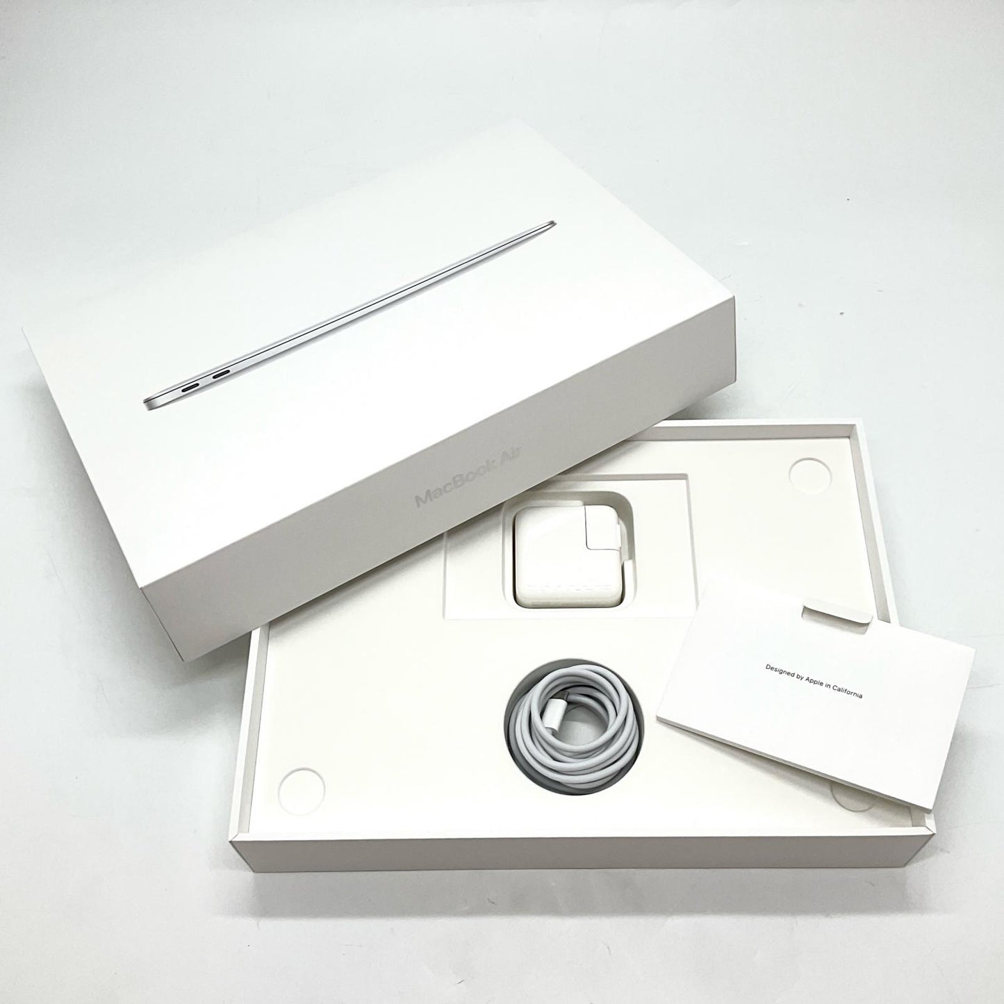 【最速発送】Apple MacBook Air 13インチ 2020 Apple M1 8GB 256GB シルバー【難有】