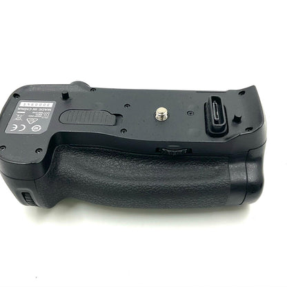 【全額返金保証】【最速発送】Nikon MB-D18 美品 動作確認済