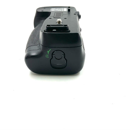 【全額返金保証】【最速発送】Nikon MB-D18 美品 動作確認済