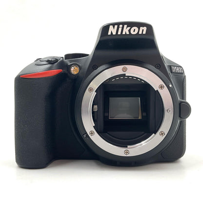 【全額返金保証】【最速発送】Nikon デジタル一眼 D5600 ダブルズームキット ブラック 美品 動作確認済
